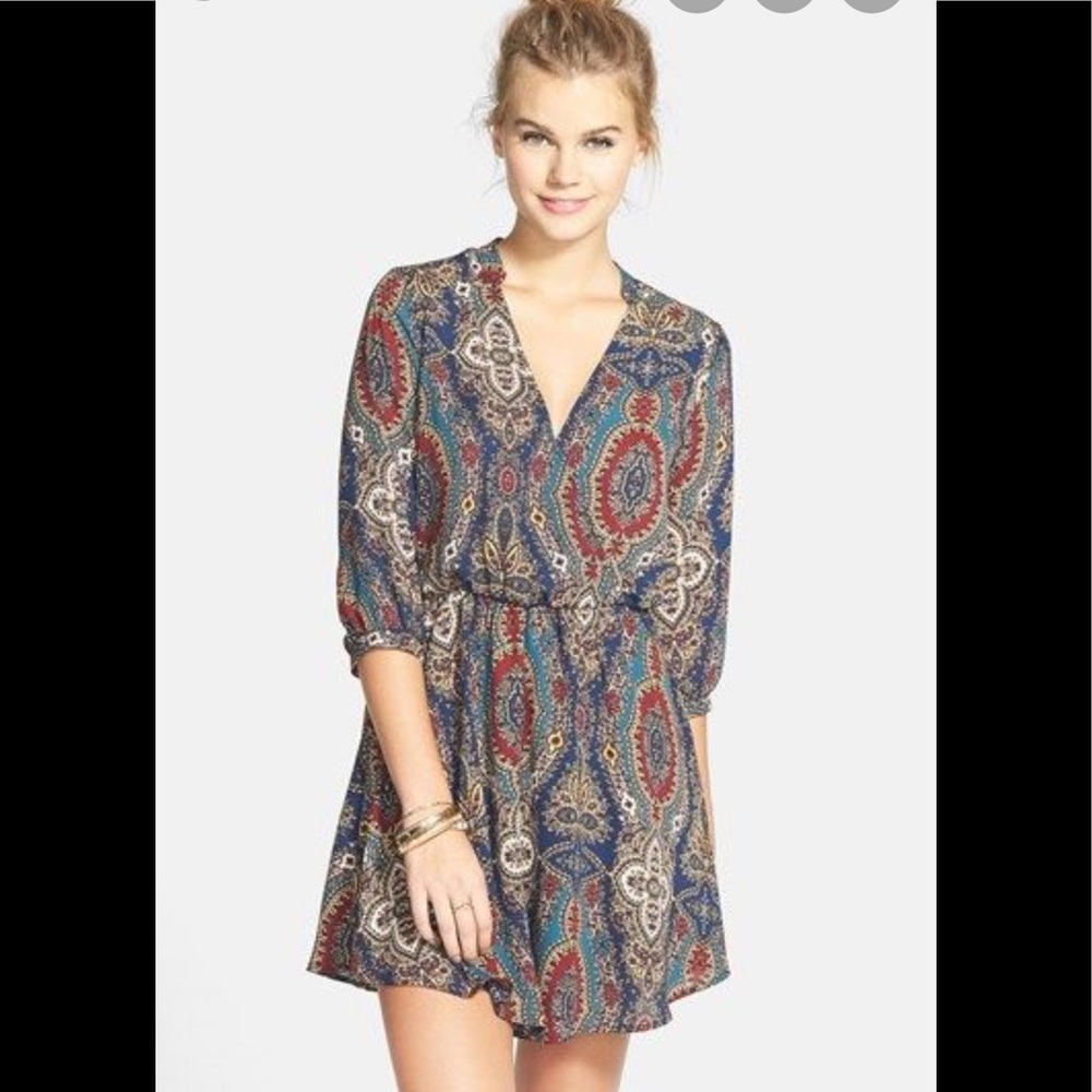 ❤️Lush paisley print wrap Mini dress sz Med❤️